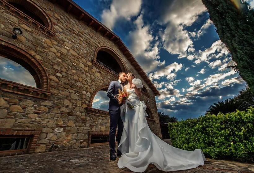 Tenuta Un Posto Al Sole Luxury B&b