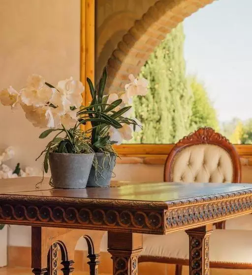 Tenuta Un Posto Al Sole Luxury B&b