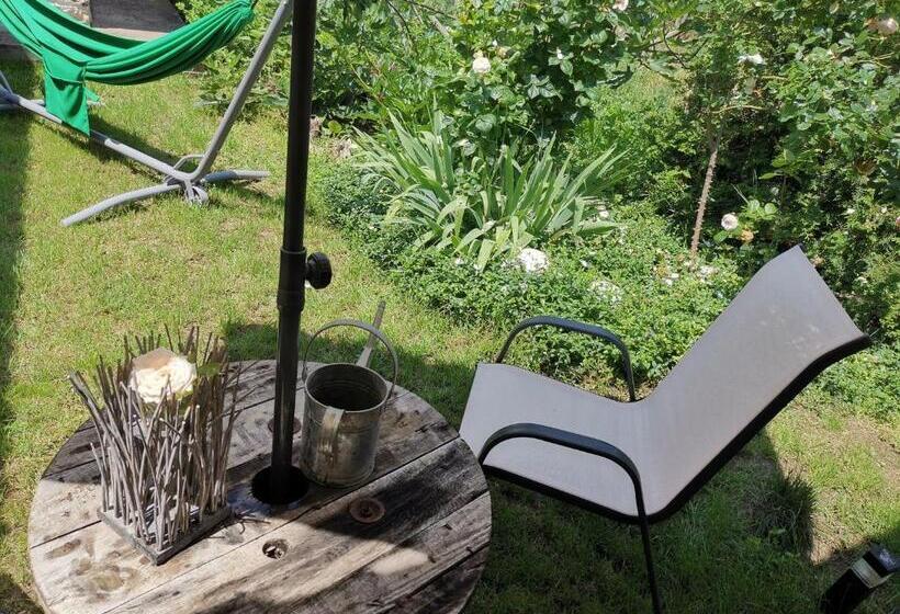 ユースホステル House Albena