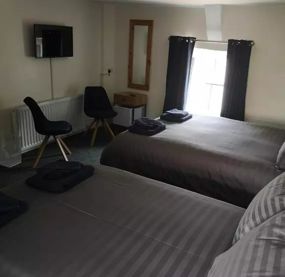 ユースホステル Red Lion Rooms   Self Check In