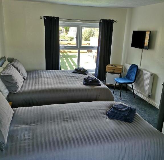 Общежитие Red Lion Rooms   Self Check In