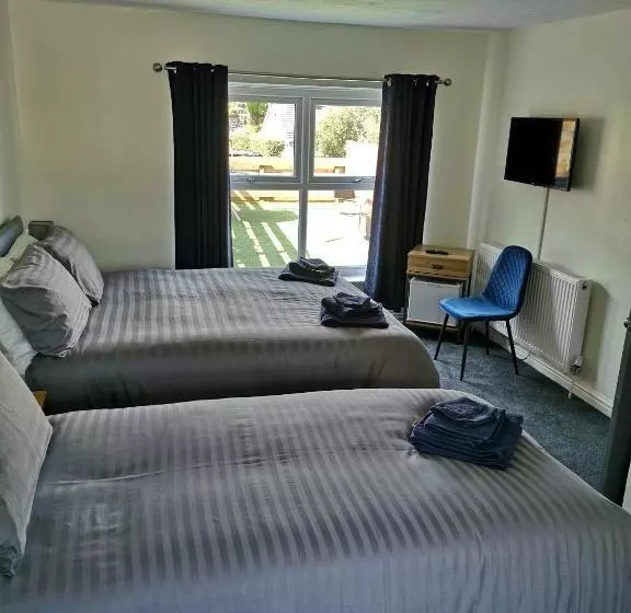 ユースホステル Red Lion Rooms   Self Check In