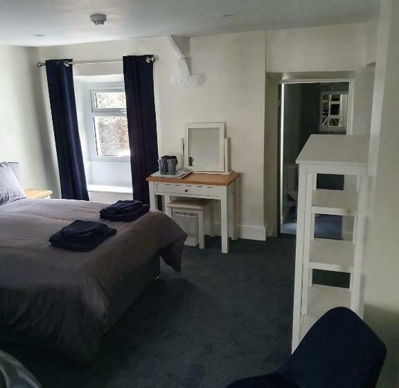 Общежитие Red Lion Rooms   Self Check In