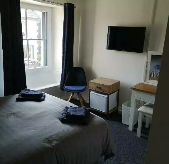 ユースホステル Red Lion Rooms   Self Check In