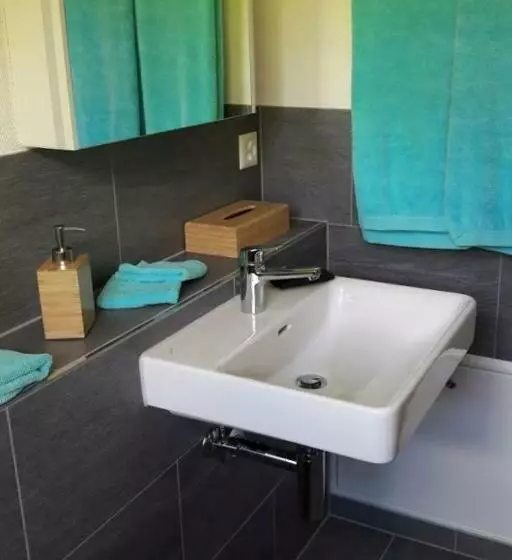 ベッドアンドブレックファースト Ferien In Der Bergwelt Von Adelboden