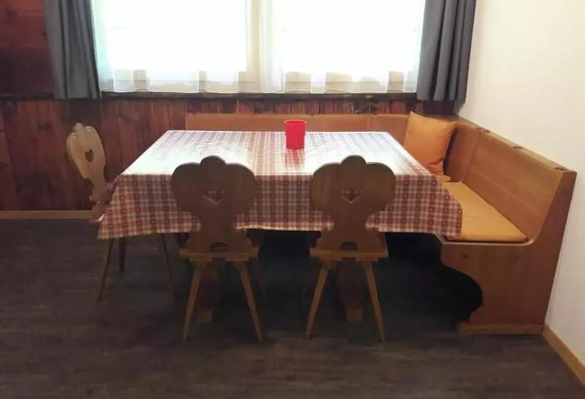 ベッドアンドブレックファースト Ferien In Der Bergwelt Von Adelboden