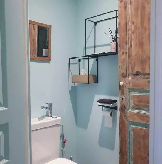 ベッドアンドブレックファースト La Petite Maison Du Jardin D Apollon