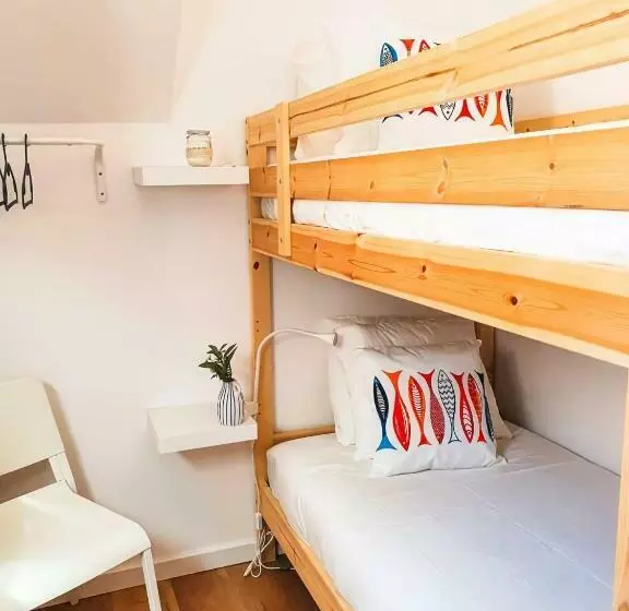 تختخواب و صبحانه Pêpa Guesthouse