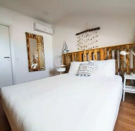 تختخواب و صبحانه Pêpa Guesthouse