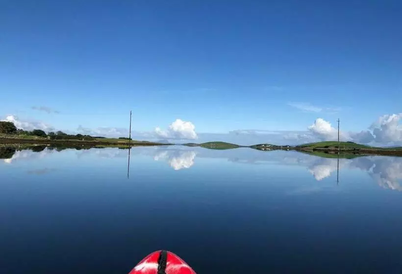 Aamiaismajoitus (B&B) The Pink Door Westport
