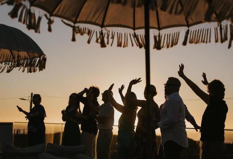 Bed and Breakfast We Surf House