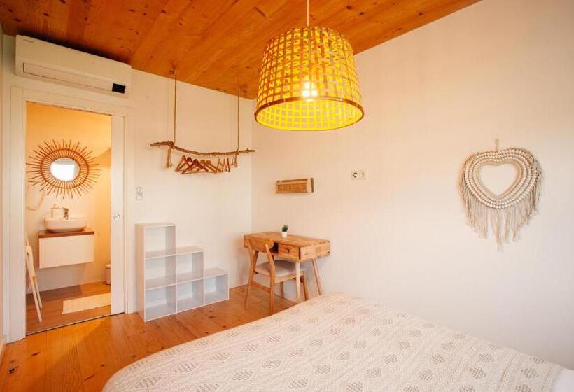 Bed and Breakfast We Surf House