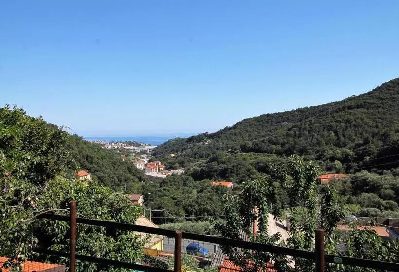 ベッドアンドブレックファースト Il Rosale A Celle Ligure