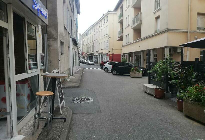 פנסיון Bar Times Square