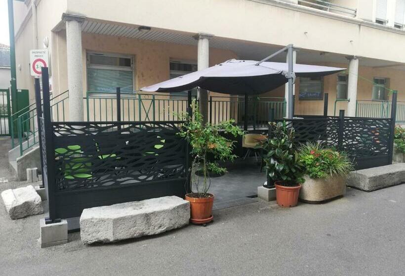 פנסיון Bar Times Square