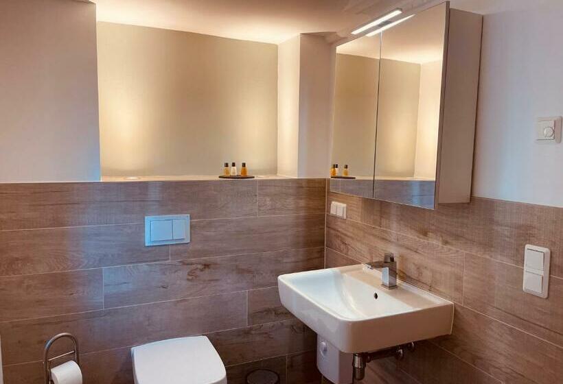 بنسيون Kleineauszeit