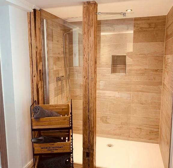 بنسيون Kleineauszeit