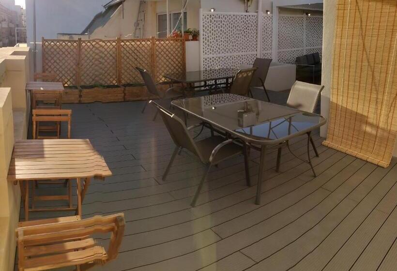 هاستل Walter S B&b