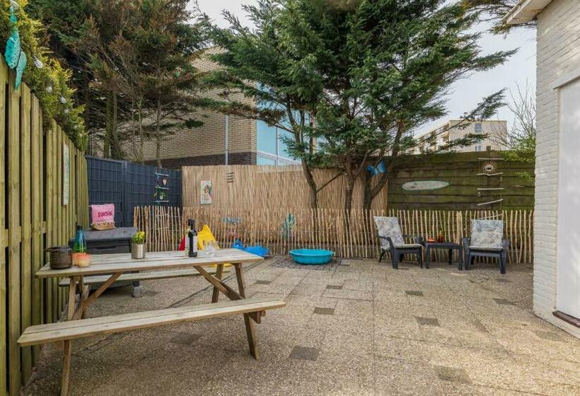 Bed and Breakfast Beachhouse Oase Aan Zee