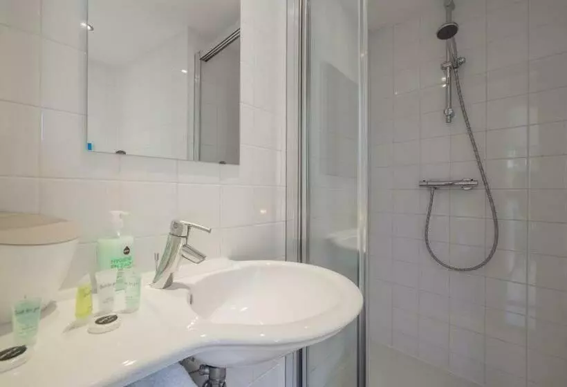 تختخواب و صبحانه Beachhouse Oase Aan Zee