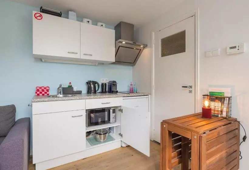 تختخواب و صبحانه Beachhouse Oase Aan Zee