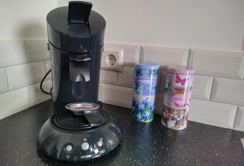 צימר Bed Op De Reth