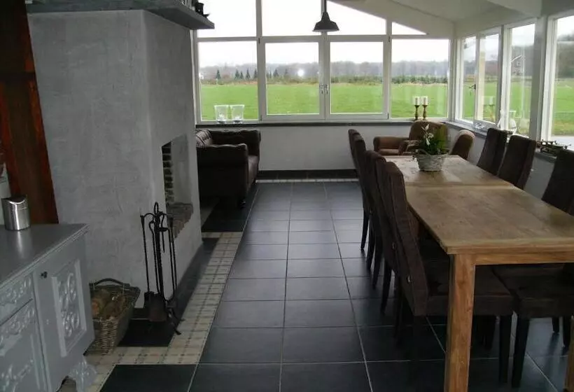 Aamiaismajoitus (B&B) Bed Op De Reth