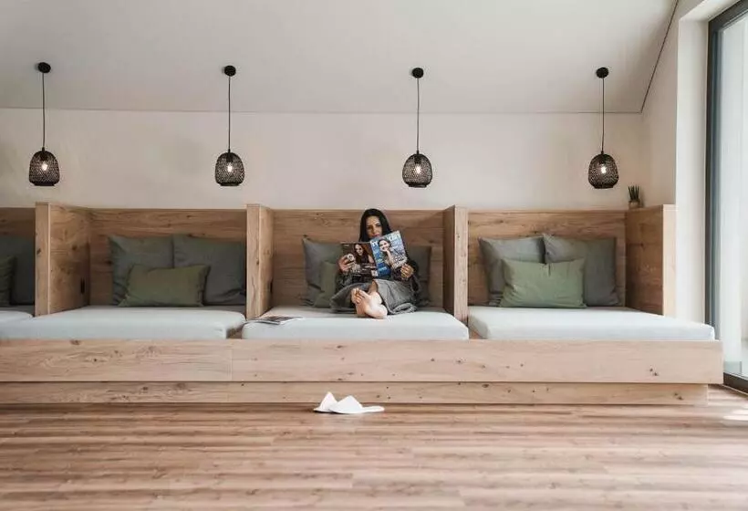 Aamiaismajoitus (B&B) Guesthouse Karnatsch