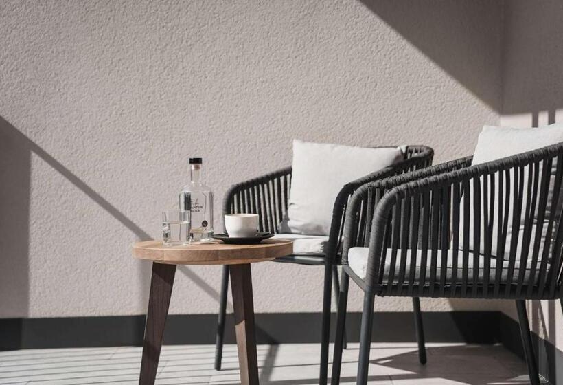 住宿加早餐  Guesthouse Karnatsch