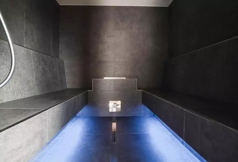 Aamiaismajoitus (B&B) Guesthouse Karnatsch