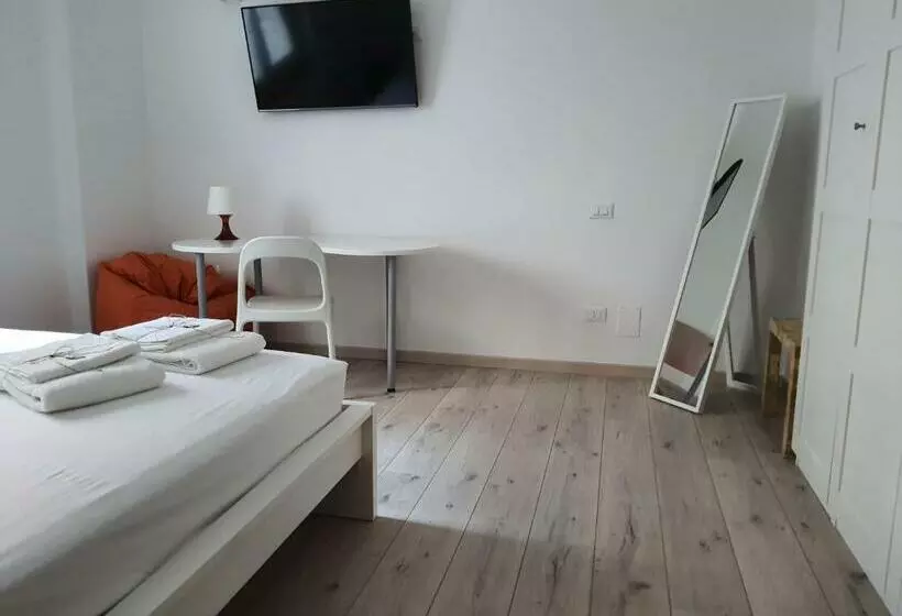 تختخواب و صبحانه Isabella D Aragona Guest House