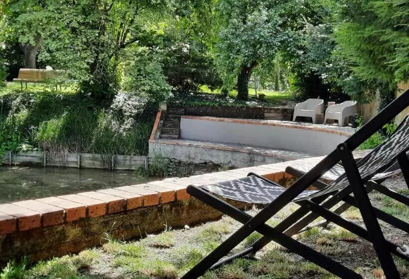 تختخواب و صبحانه La Cabane De Troyes   Chambre D Hôtes
