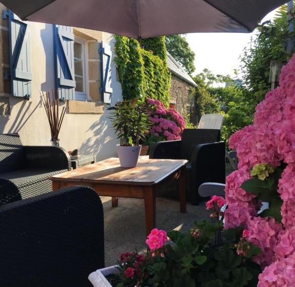 تختخواب و صبحانه La Ferme De Kérivoas