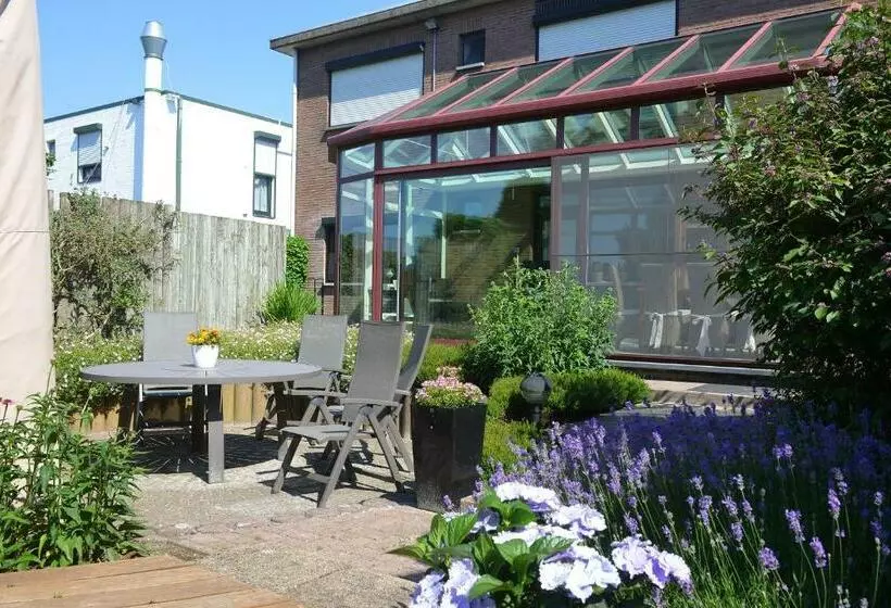 تختخواب و صبحانه Oetervallei