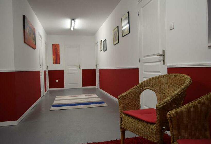 بنسيون Chambres, Camping La Pointe, Saint Coulitz, Chateaulin