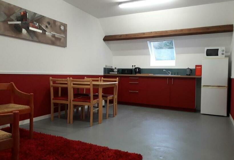 بنسيون Chambres, Camping La Pointe, Saint Coulitz, Chateaulin