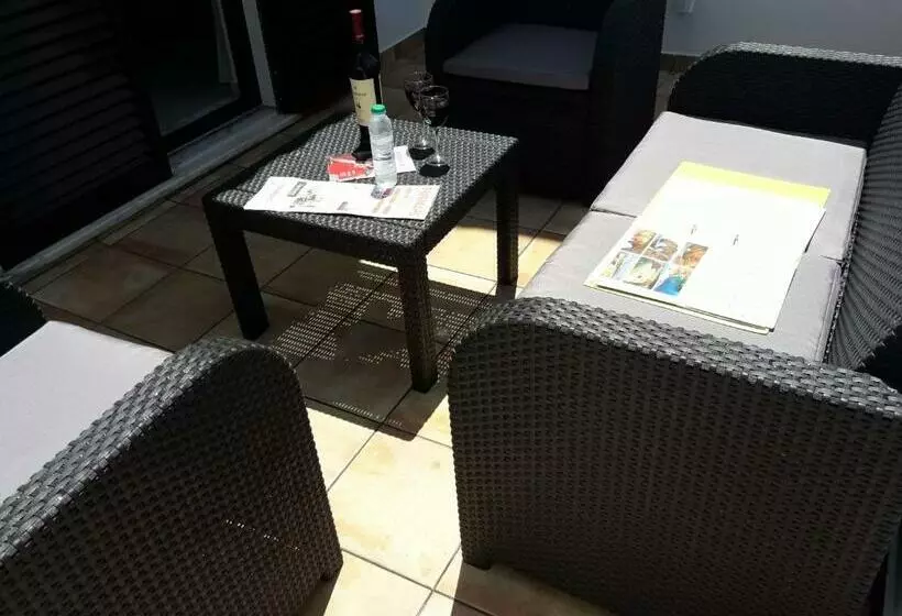 ペンション Familia Brito