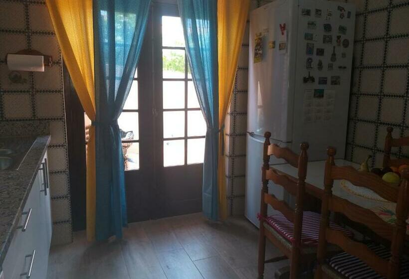 بنسيون Familia Brito