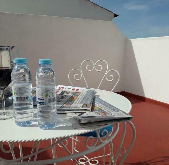 بنسيون Familia Brito