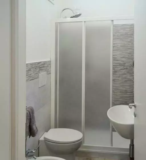 Quattroquarti Stradivari Home