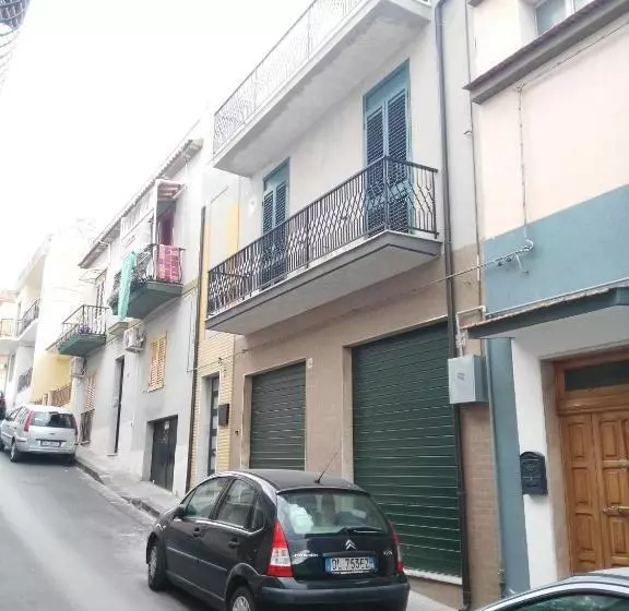 Quattroquarti Stradivari Home