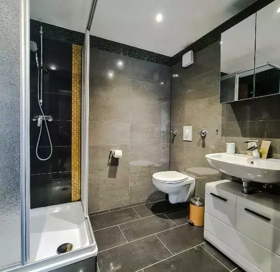 Check Inn Hotels   Essen