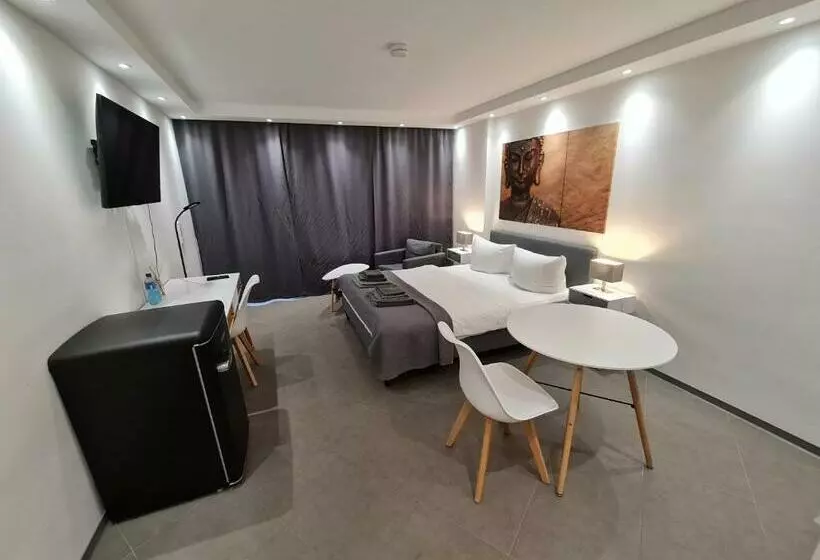 Check Inn Hotels   Essen