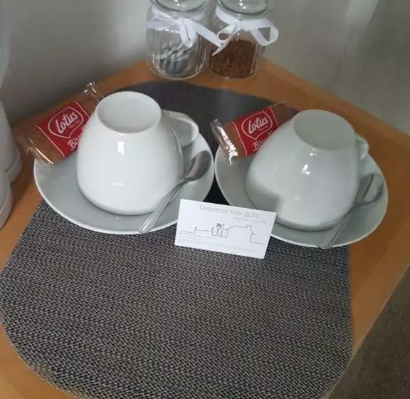 Aamiaismajoitus (B&B) Debonair Bnb @33