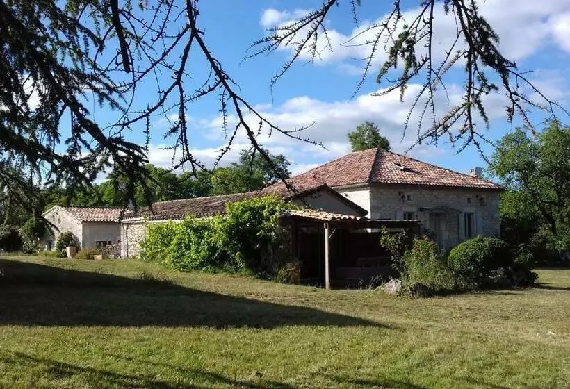 Aamiaismajoitus (B&B) Domaine De Séguéla