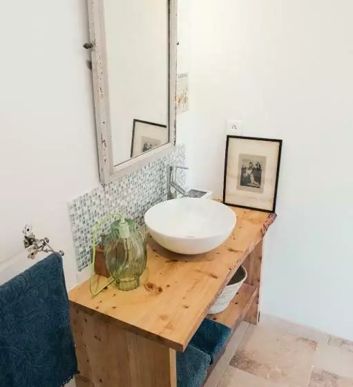 Aamiaismajoitus (B&B) Le Jardin Du Castillon