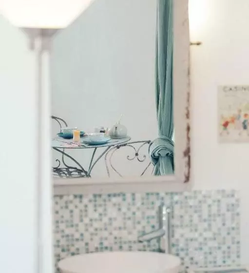 Aamiaismajoitus (B&B) Le Jardin Du Castillon