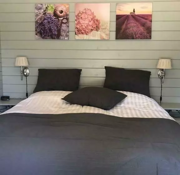 Bed & Breakfast Zevenhuizen