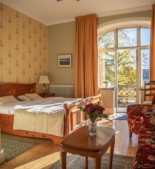 בית מלון כפרי L Station