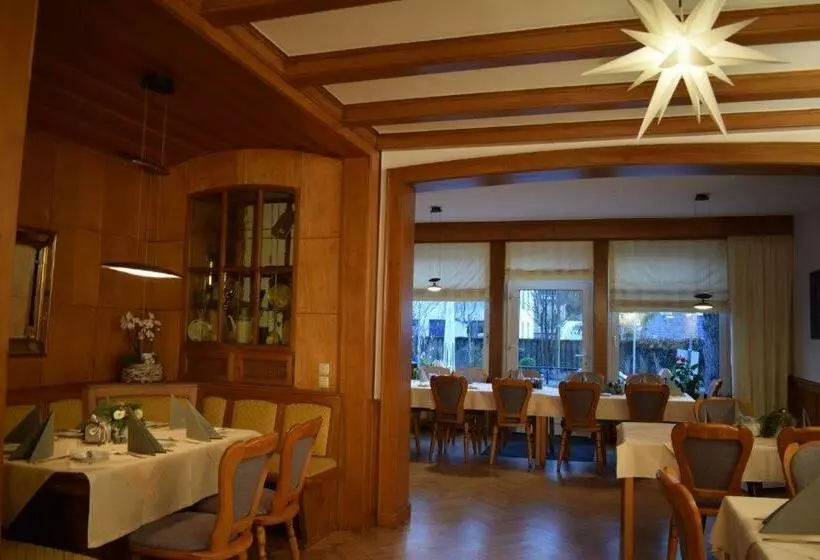 Hotelli Landgasthof Hüttenschenke